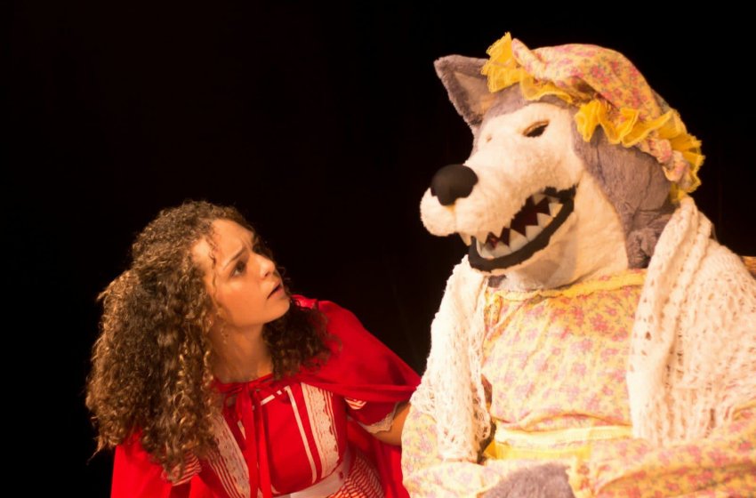 DOMINGO TEM “CHAPEUZINHO VERMELHO” NO TEATRO DE JAGUARIÚNA