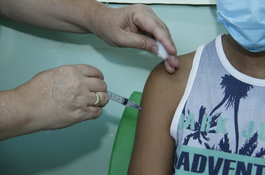SAÚDE INICIA MAIS UMA SEMANA DE VACINAÇÃO CONTRA A COVID-19