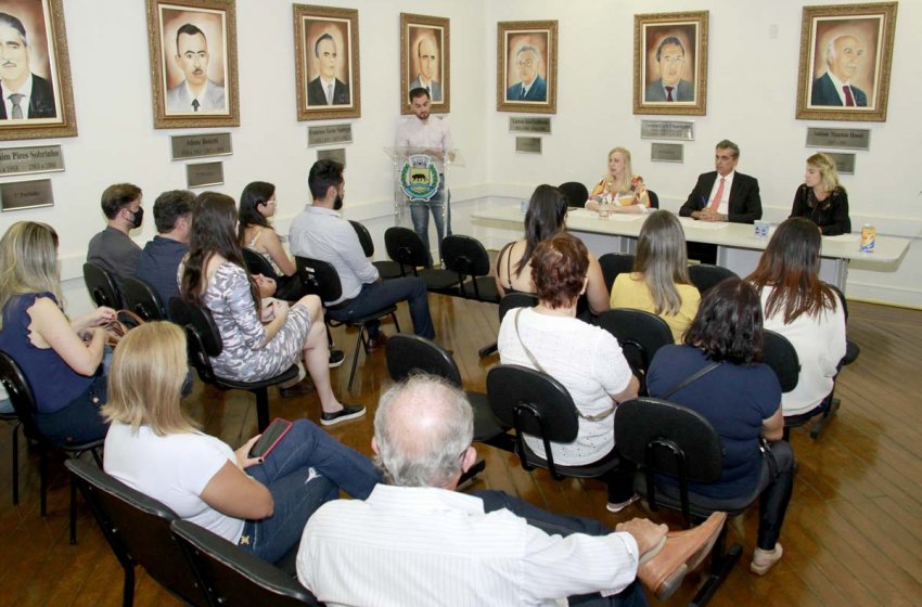 NOVO CONSELHO MUNICIPAL DE ASSISTÊNCIA SOCIAL DE JAGUARIÚNA TOMA POSSE
