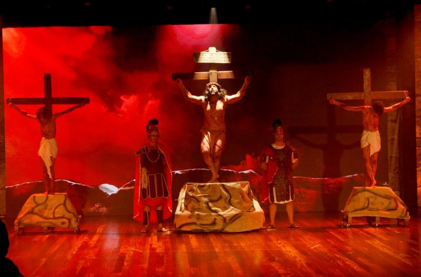 EMOÇÃO MARCA ESTREIA DO ESPETÁCULO ‘A PAIXÃO DE CRISTO’ EM JAGUARIÚNA