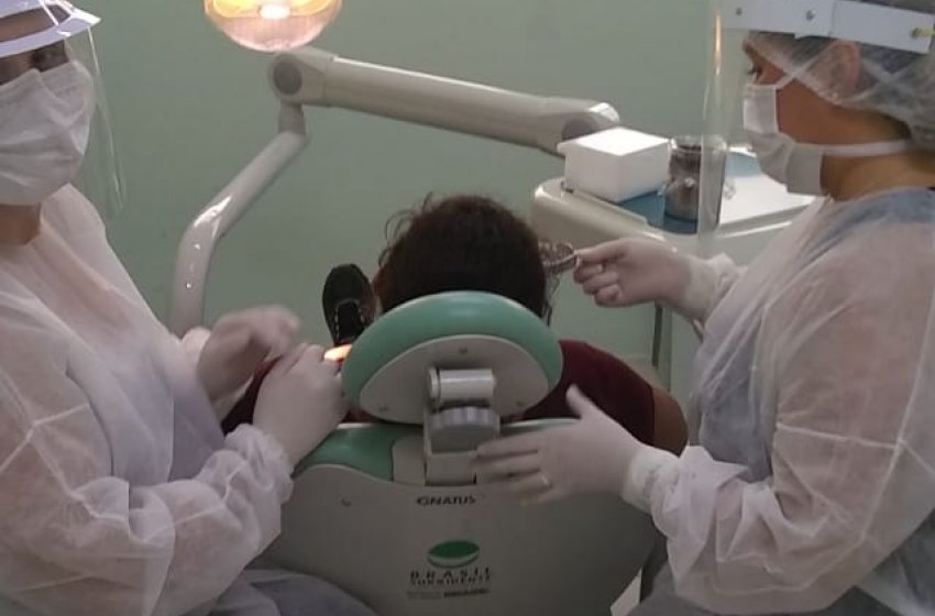 PREFEITURA DE JAGUARIÚNA ZERA FILA DE ESPERA NO SERVIÇO DE PRÓTESES DENTÁRIAS