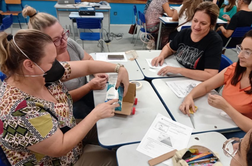 EDUCAÇÃO PROMOVE CAPACITAÇÃO DE MATEMÁTICA ENTRE PROFESSORES 