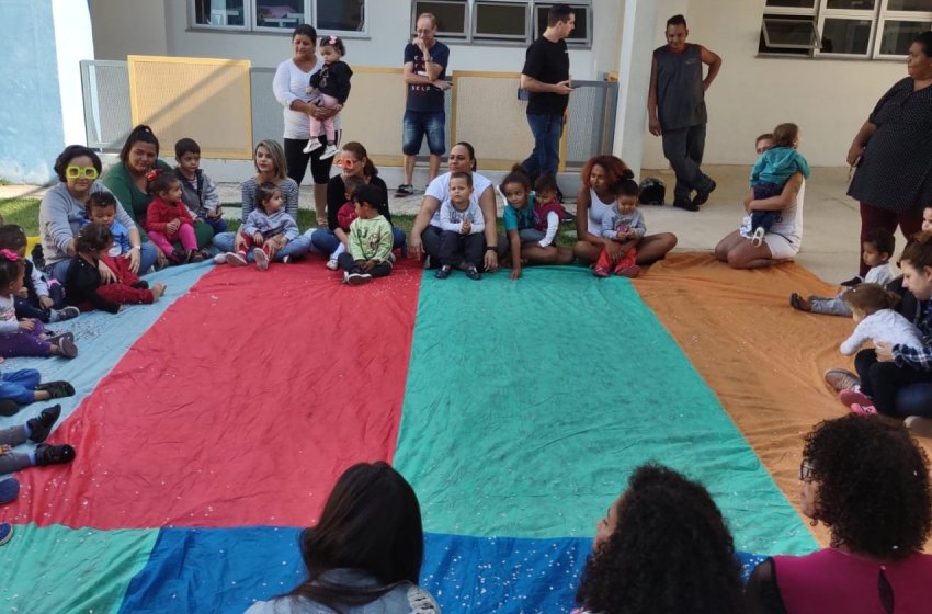 MÃES DE JAGUARIÚNA SÃO HOMENAGEADAS EM UNIDADES MUNICIPAIS DE EDUCAÇÃO 