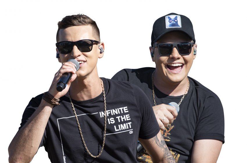 FEIRA NOTURNA COMEÇA AMANHÃ COM SHOW DE DUPLA SERTANEJA 