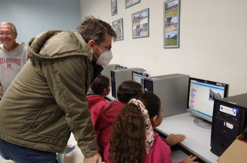 ESCOLAS CRIATIVAS ENSINA PROGRAMAÇÃO A ESTUDANTES DE JAGUARIÚNA