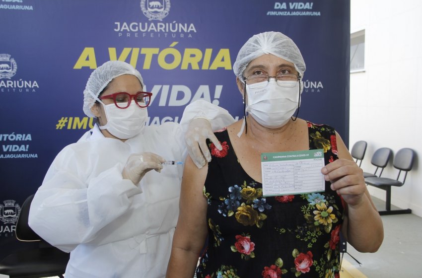 JAGUARIÚNA INICIA VACINAÇÃO DE PROFISSIONAIS DA SAÚDE E EM LARES DE IDOSOS