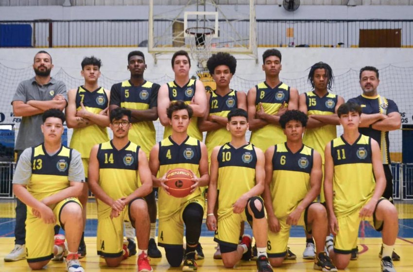 BASQUETE DE JAGUARIÚNA É CAMPEÃO DOS JOGOS DESPORTIVOS DO CIRCUITO DAS ÁGUAS