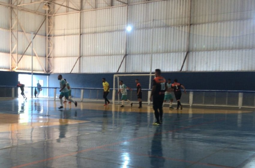 TAÇA OURO DE FUTSAL AMADOR TEM GOLEADAS E DOIS TIMES INVICTOS