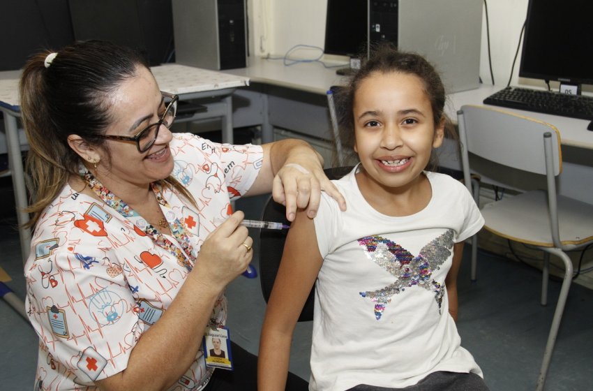 CAMPANHA DE MULTIVACINAÇÃO HOJE É NA ESCOLA FRANKLIN DE TOLEDO PIZA FILHO