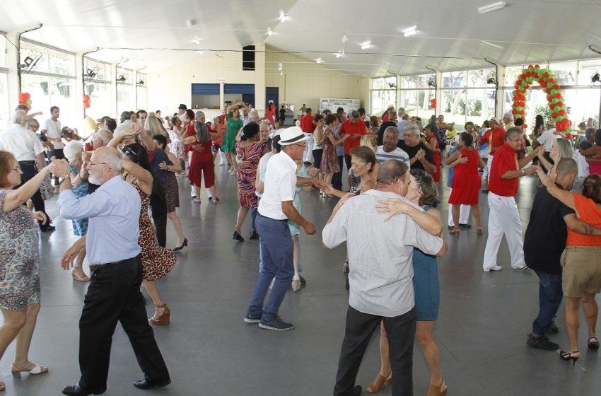BAILE DA TERCEIRA IDADE DE JAGUARIÚNA SERÁ REALIZADO TODO MÊS A PARTIR DE 2023 
