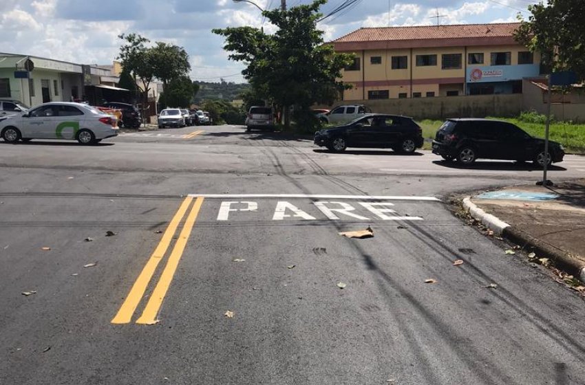 MOBILIDADE URBANA REALIZA PINTURA DE SINALIZAÇÃO DE SOLO NESTA QUARTA