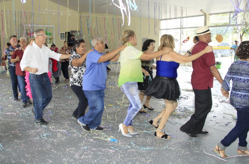 ANOTA AÍ! CARNAVAL DO BAILE DA TERCEIRA IDADE SERÁ DIA 16