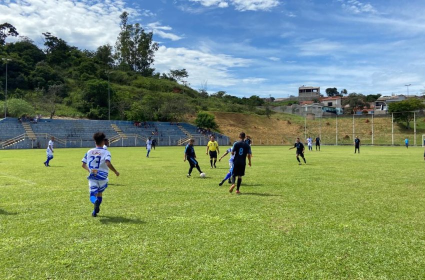 SELETIVA DO AMADORZÃO TEM GOLEADA  