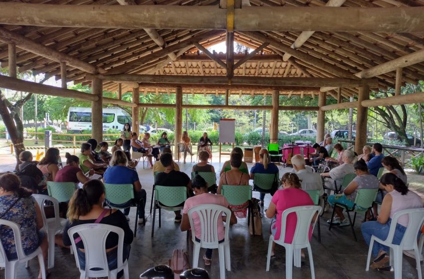 CRAS NASSIF COMEMORA O DIA DA MULHER EM RODA DE CONVERSA COM A POPULAÇÃO
