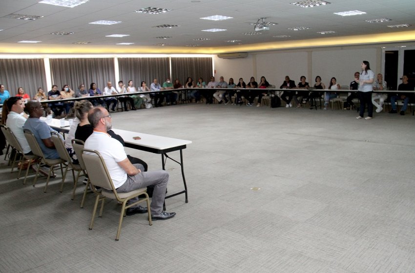 SECRETARIA E CONSELHO DE SAÚDE DE JAGUARIÚNA APROVAM RELATÓRIO ANUAL DE GESTÃO