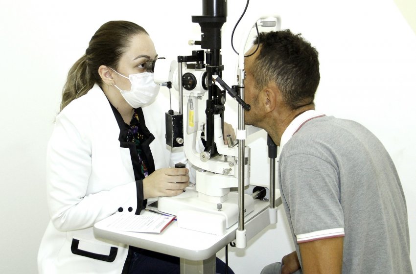 MUTIRÃO DA SAÚDE REALIZA CONSULTAS COM OFTALMOLOGISTA