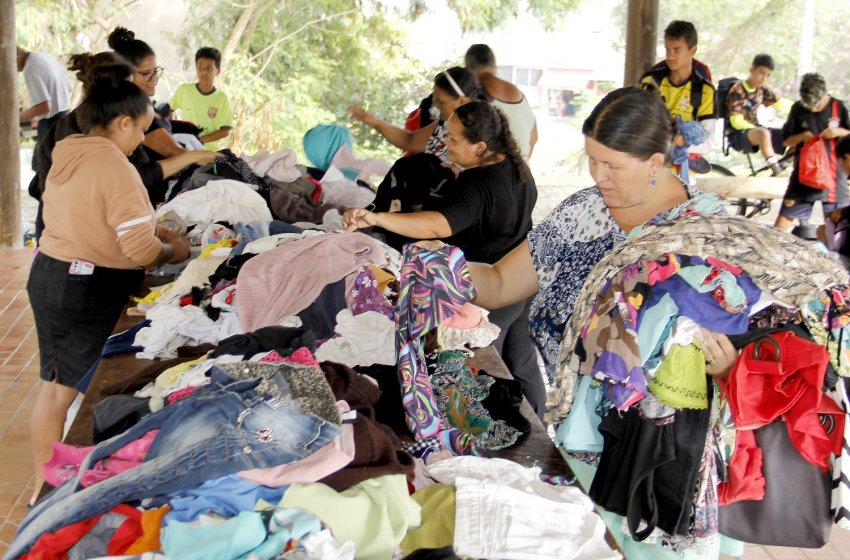 PROGRAMA JAGUARIÚNA SOLIDÁRIA ENTREGA DOAÇÕES NO FLORIANÓPOLIS