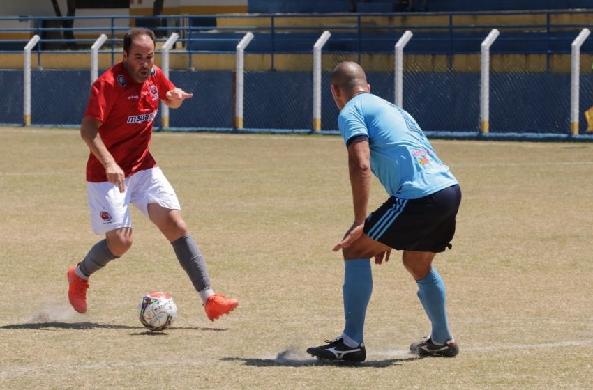 QUER DISPUTAR O CAMPEONATO DE FUTEBOL VETERANOS? INSCREVA O SEU TIME!