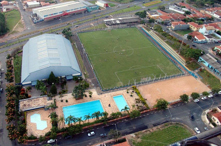 PISCINAS DO AZULÃO ABREM DAS 8H ÀS 12H NESTE SÁBADO DEVIDO À REALIZAÇÃO DAS SEMIFINAIS DO AMADORZÃO