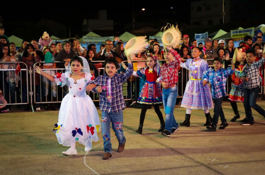 FESTA JUNINA DA EDUCAÇÃO DE JAGUARIÚNA SERÁ NOS DIAS 17 E 18; INGRESSOS JÁ ESTÃO À VENDA NAS ESCOLAS