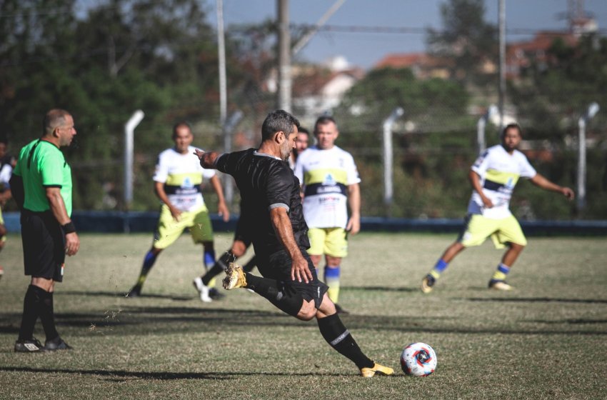 CAMPEONATO DE FUTEBOL VETERANOS TERÁ JOGO ENTRE OS LÍDERES NESTE DOMINGO