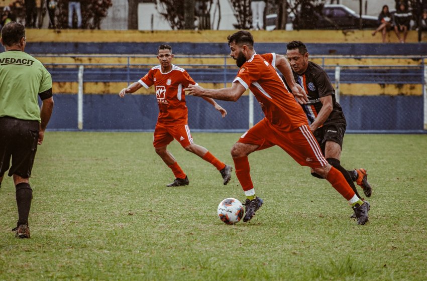 CAMPEONATO DE FUTEBOL VETERANOS AGITARÁ JAGUARIÚNA NO DOMINGO