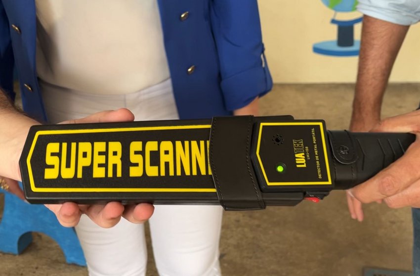 JAGUARIÚNA COMEÇA A USAR DETECTORES DE METAL NAS ESCOLAS MUNICIPAIS.