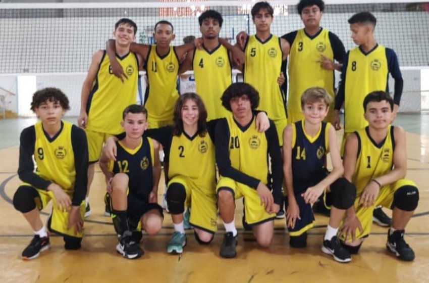 AMANHÃ TEM VÔLEI NO GINÁSIO AZULÃO