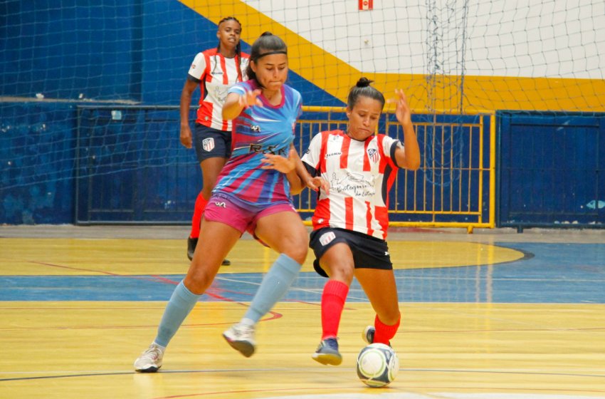 CAMPEONATO DE FUTSAL FEMININO COMEÇA COM JOGOS EQUILIBRADOS E ALTO NÍVEL TÉCNICO