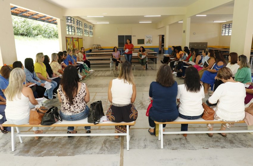 EDUCAÇÃO DE JAGUARIÚNA REALIZA REUNIÃO DE PLANEJAMENTO COM EQUIPE DE GESTORES