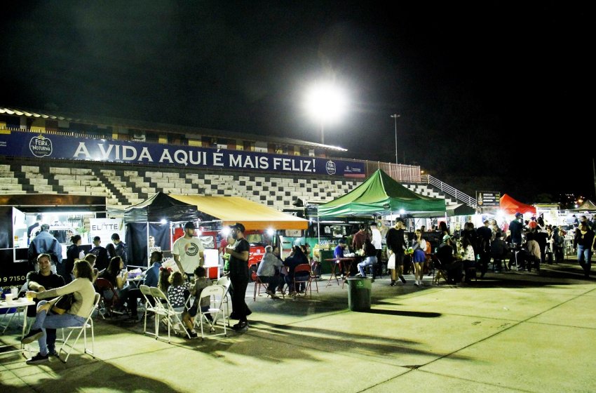 FEIRA NOTURNA TERÁ MÚSICA SERTANEJA COMO ATRAÇÃO NESTA QUARTA-FEIRA