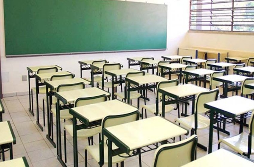 JAGUARIÚNA ANTECIPA FÉRIAS ESCOLARES PARA O MÊS DE MAIO E PREVÊ RETOMADA DE AULAS PRESENCIAIS EM JUNHO