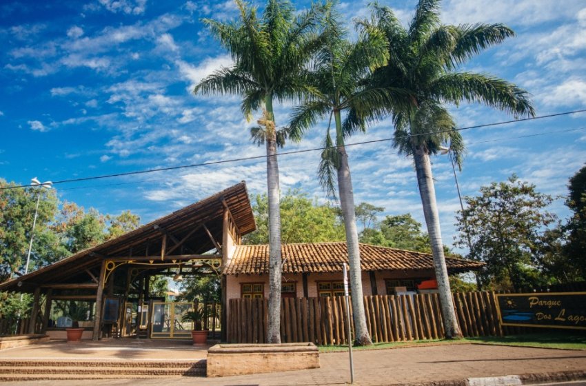 OFICINA GRATUITA DE ESCULTURA ACONTECE HOJE NO PARQUE DOS LAGOS
