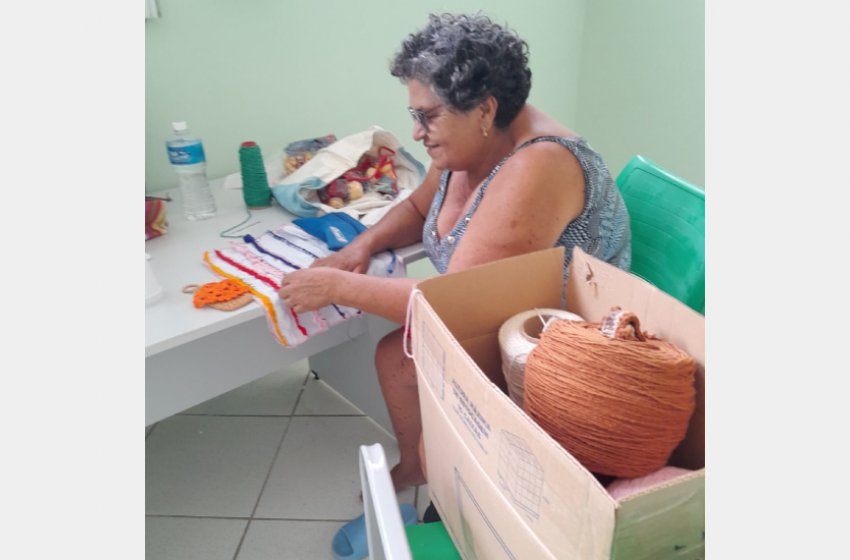 FUNDO SOCIAL DE SOLIDARIEDADE DE JAGUARIÚNA OFERECE AULAS GRATUITAS DE CROCHÊ