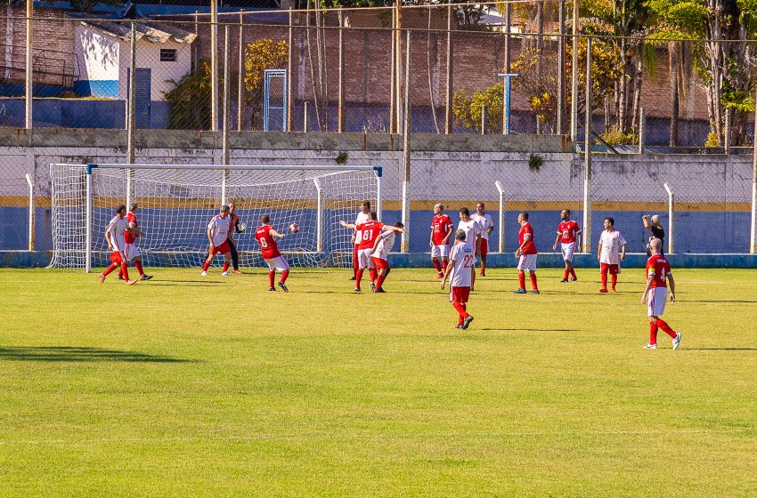  MUNICIPAL DE FUTEBOL SÊNIOR TEM RODADA DECISIVA DOMINGO NO AZULÃO