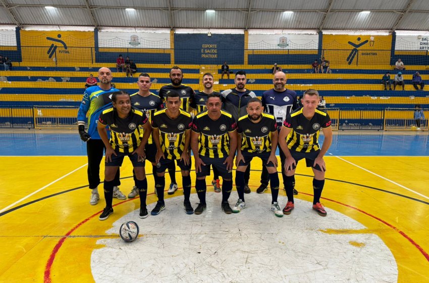     BOTEQUIM GOLEIA E ASSUME LIDERANÇA DO FUTSAL VETERANOS 