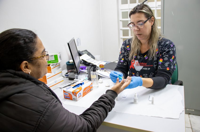 JULHO AMARELO: VIGILÂNCIA REALIZA AÇÃO DE PREVENÇÃO CONTRA HEPATITE