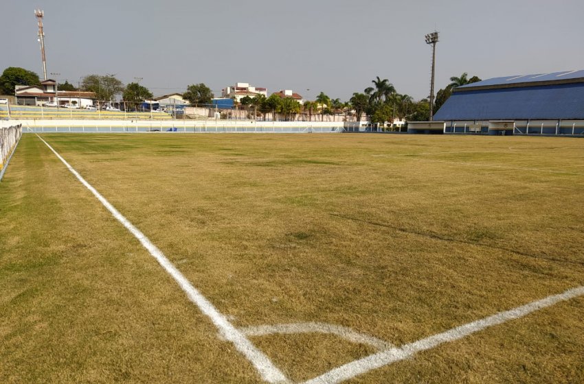 PREFEITURA DE JAGUARIÚNA LIBERA PRÁTICA DO FUTEBOL NOS PARQUES PÚBLICOS