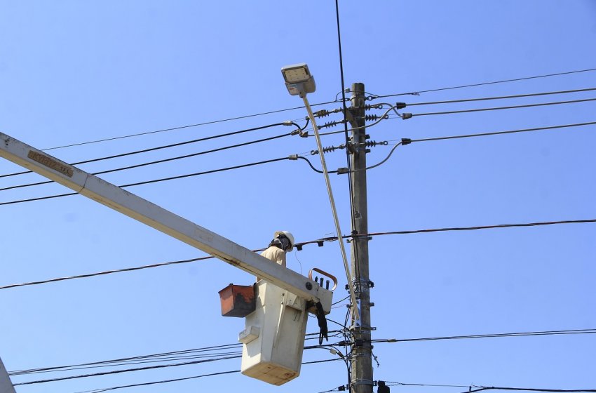 Prefeitura de Jaguariúna instala iluminação de LED na Pacífico Moneda